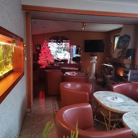 홈스테이 Rezydenz 스클라르스카포렘바