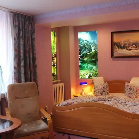 홈스테이 Rezydenz 스클라르스카포렘바